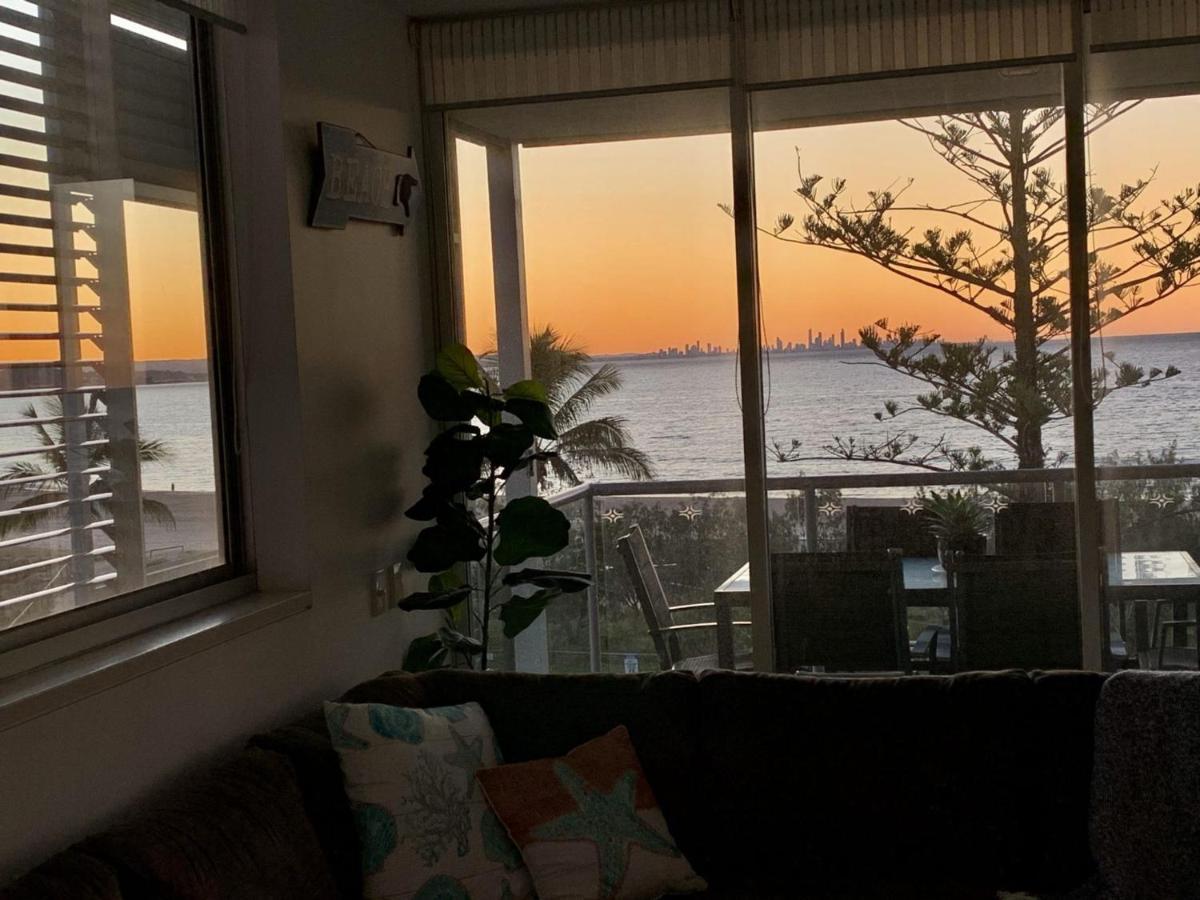 Apartment Sands On Greenmount Unit 5 - 3 Bedroom Beachfront Unit With Ocean Views *