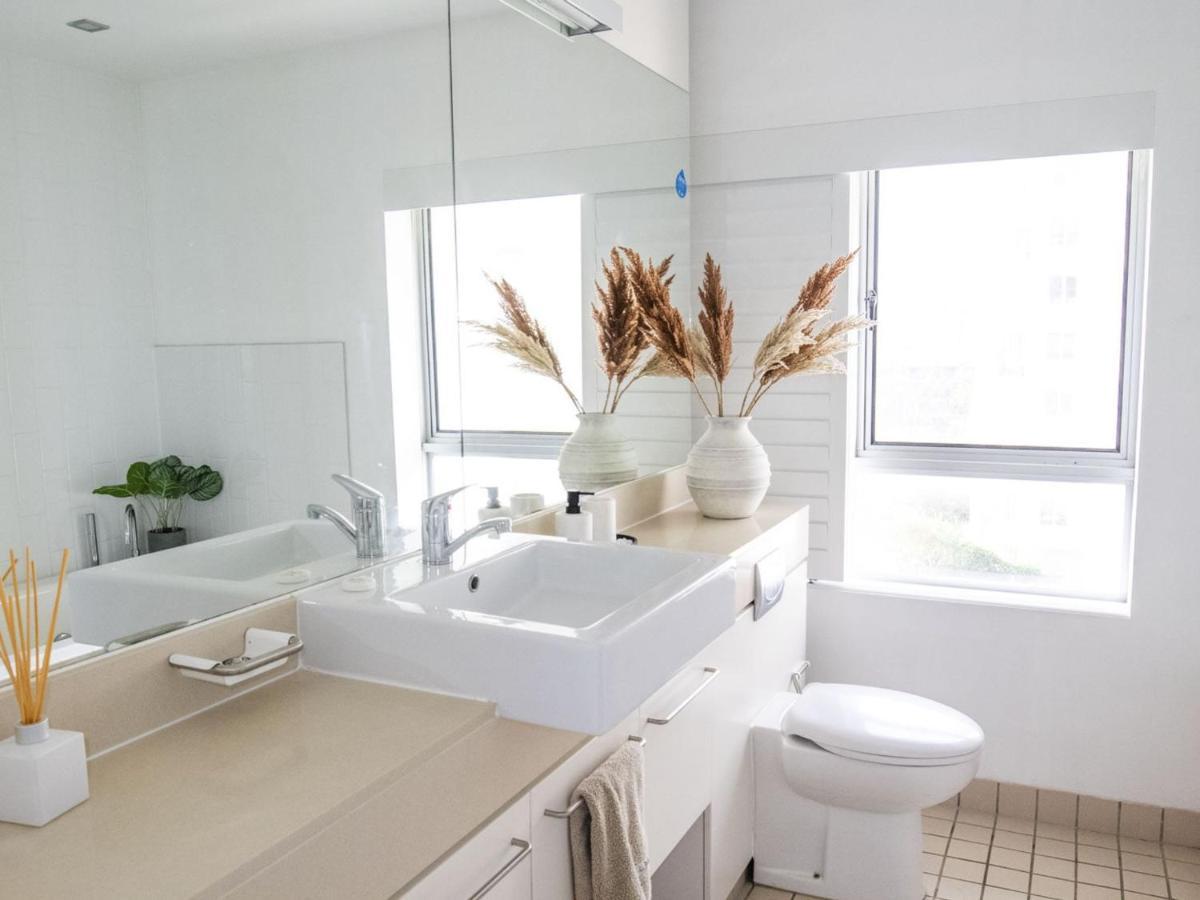 Sands On Greenmount Unit 5 - 3 Bedroom Beachfront Unit With Ocean Views